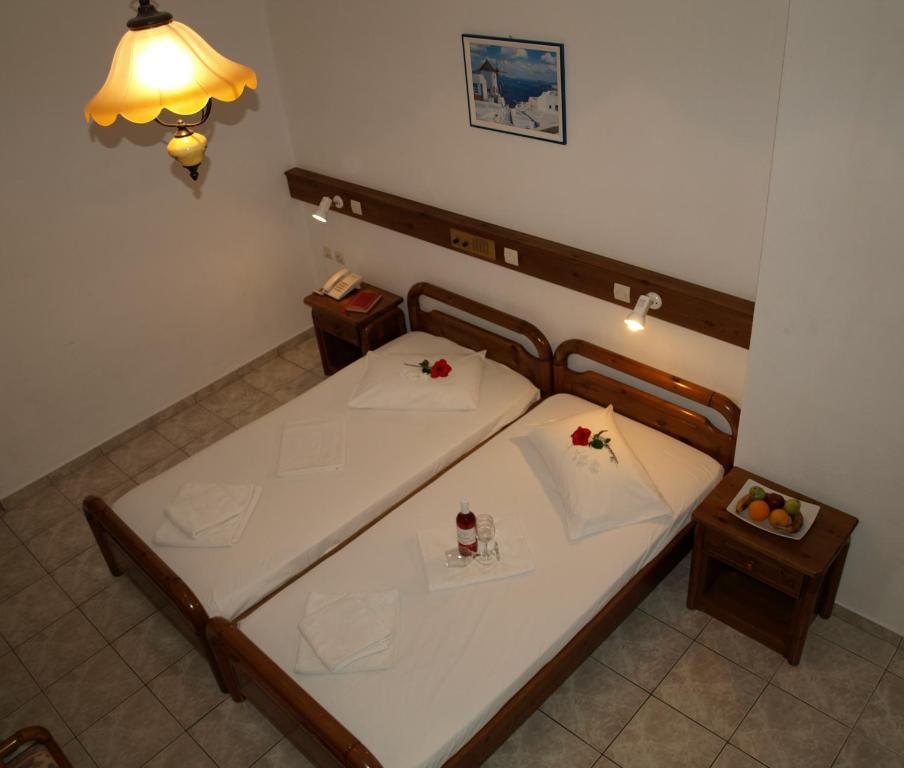 Levante Beach Hotel Kamari  Room photo